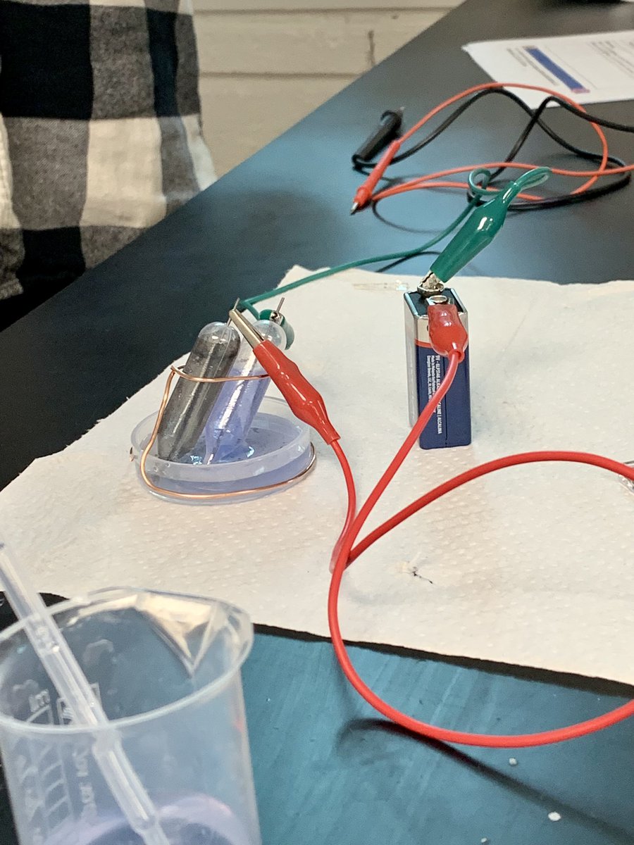 MrMarchewkaBHS's tweet photo. Cornell Center for Materials Research visited Environmental Science classes and taught a lab on building fuel cells. #BPatriotProud #BHSFaculty @BinghamtonCSD @Kevin_Richman @ScoutOrr @larrydake @PaulVVesci @MiriamSPurdy @ScallanJT @dawnecadams @DrToniaThompson @Cornell https://t.co/XcpUfIfb1I