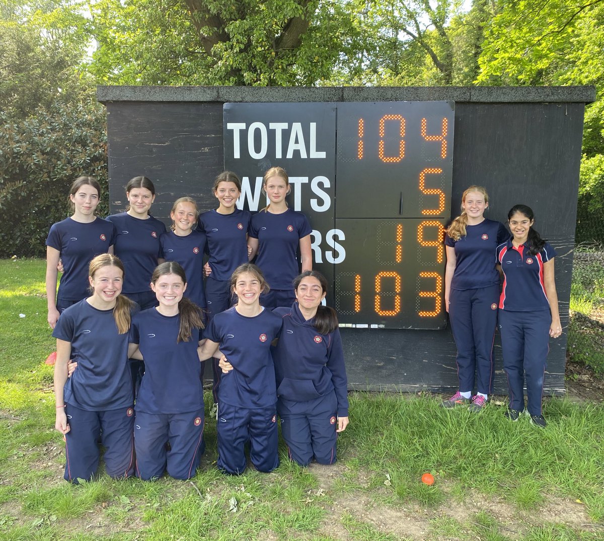 Well done to our U13 girls cricket team who progress to the county cup final after a nail biting game v @MillHillBelmont which neither side deserved to lose. The level of cricket on show was superb. 💥🏏 #teamberko