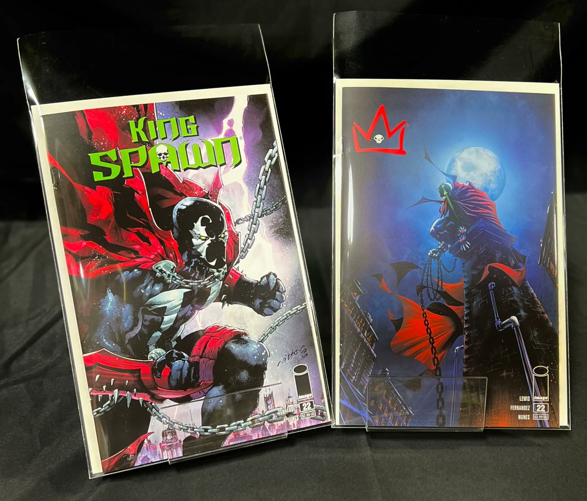 King Spawn issue #22 now available! 💀 ⛓️ 

Created by @toddmcfarlane 

Writen by @seanlewis6026 

Cover Art by @VikBogdanovic  & @KevinKeane24 
.
.
.
#gothamcentralcc #spawn #ToddMcfarlane #kingspawn #imagecomics #comicreleases #comics