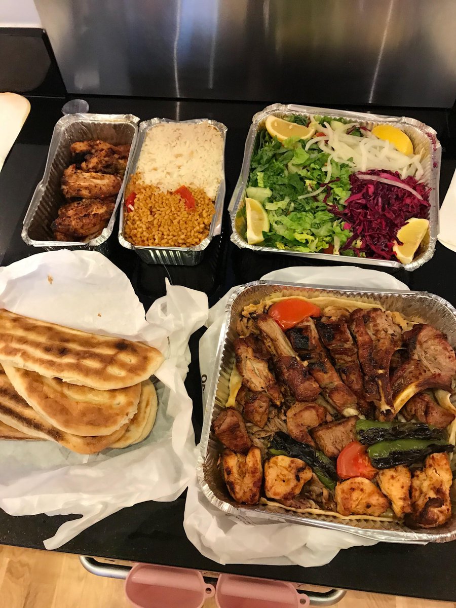 Turkish takeaway night
 
#FoodAcrossTheUK #GreatBritishFood
 
diningandcooking.com/775247/turkish…