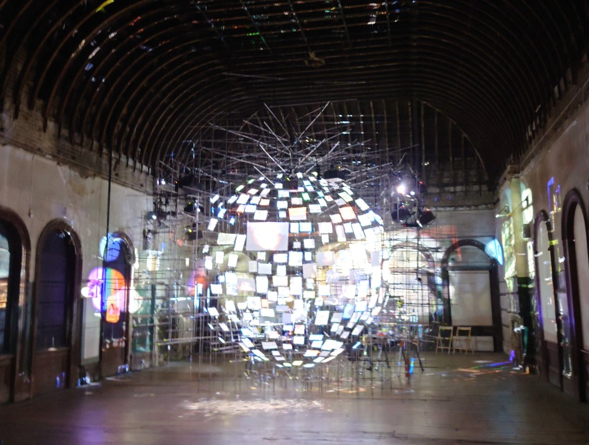 Art installation by Sarah Sze @Artangel in the former waiting room at Peckham Rye station (1864-66, by Charles Driver; Grade II listed). It had been closed to the public since 1962.