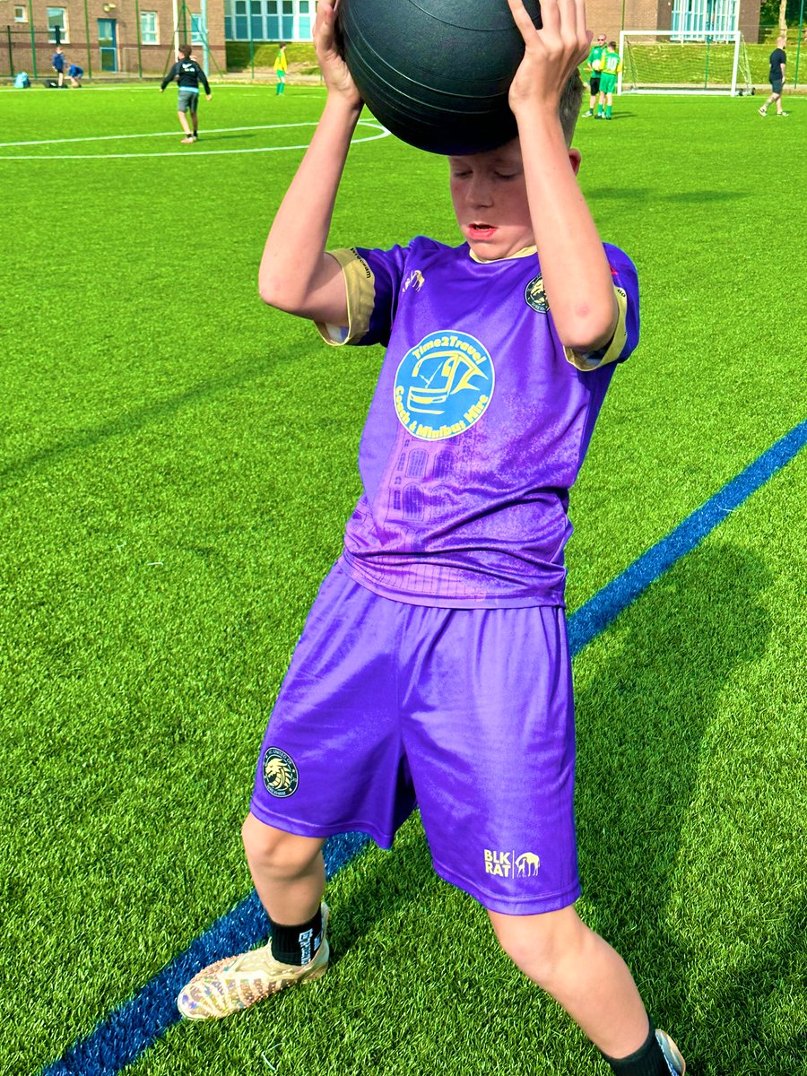 FCCityofWxm's tweet image. Some great work before, during &amp;amp; after the game for the Under 12’s as they worked hard on the 15Kg medicine ball to self improve their fitness. Well done lads. #Activerest #workethic #fcutdofwxm

Sponsored by @time2travelwxm