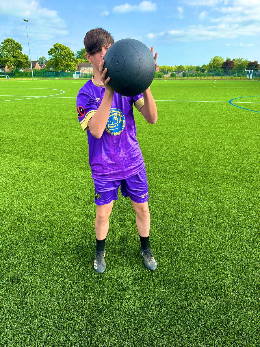 FCCityofWxm's tweet image. Some great work before, during &amp;amp; after the game for the Under 12’s as they worked hard on the 15Kg medicine ball to self improve their fitness. Well done lads. #Activerest #workethic #fcutdofwxm

Sponsored by @time2travelwxm