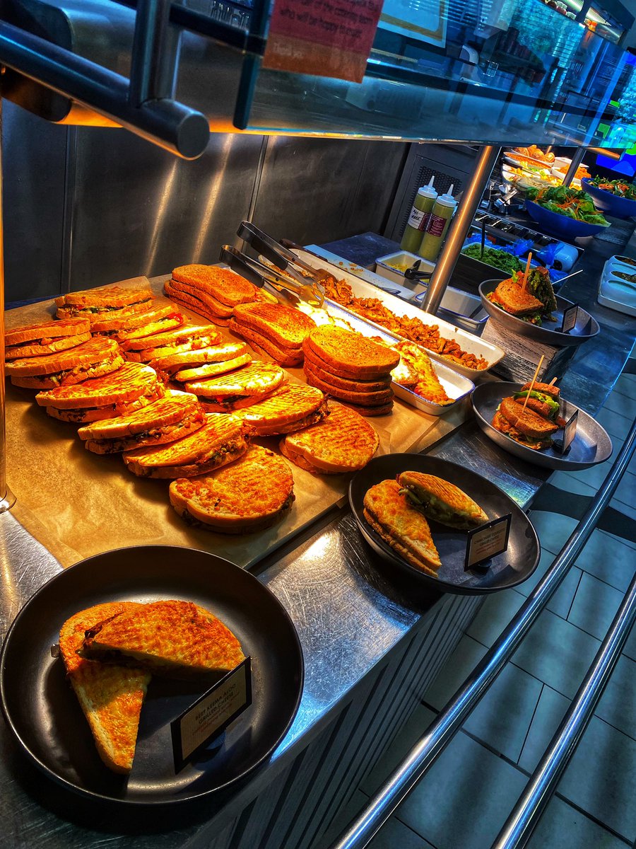 Matt Chapman tweet media