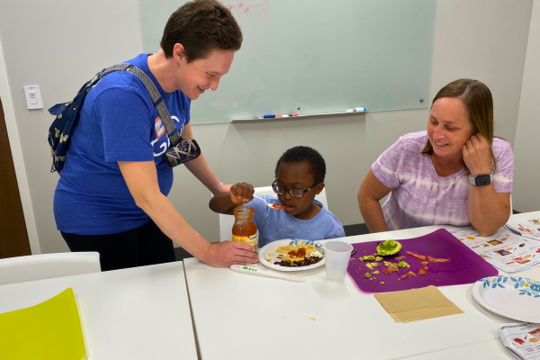 gigisraleigh's tweet photo. Kids Club Meal Prep is 4:30 on Thursday and it is sure to be delicious! Join us by signing up at the link in our bio. ๐ณ
#gigisplayhouse #freeprogramming #purposefulprogramming #kidsclub https://t.co/vG2SSomGFJ