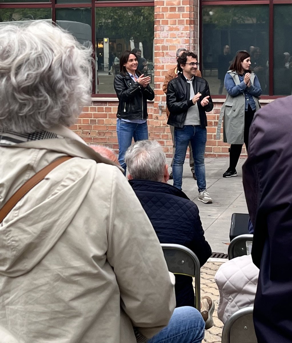 ContigoZurekin's tweet photo. Hoy damos nuestro apoyo incondicional a la candidatura de @ContigoBaraZkin para la cita electoral del próximo #28M.
¡¡Por un Barañáin unido en el progreso social de su vecindario!!
#ContigoNavarra
#ZurekinNafarroa
#VotaContigoZurekin
#Elecciones2023 https://t.co/rRuCqFOQRI