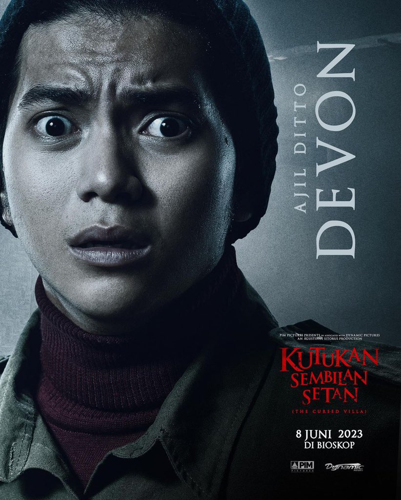 Devon sebagai seseorang yang menjadi tour leader di perjalanan travelling bersama sahabat-sahabatnya. Gimana reaksinya setelah tiba di villa tersebut?

Yuk ketemu Devon di bioskop mulai tanggal 8 Juni 2023!

#KetemuNoniDiBioskop #FilmKutukanSembilanSetan