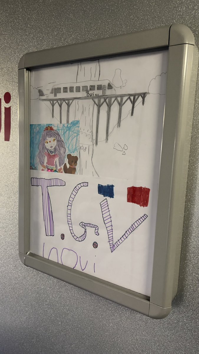 Spotted dans le #tgv8321 🤗 <a href="/SNCFVoyageurs/">SNCF Voyageurs</a> <a href="/TGVINOUI/">TGV INOUI</a>