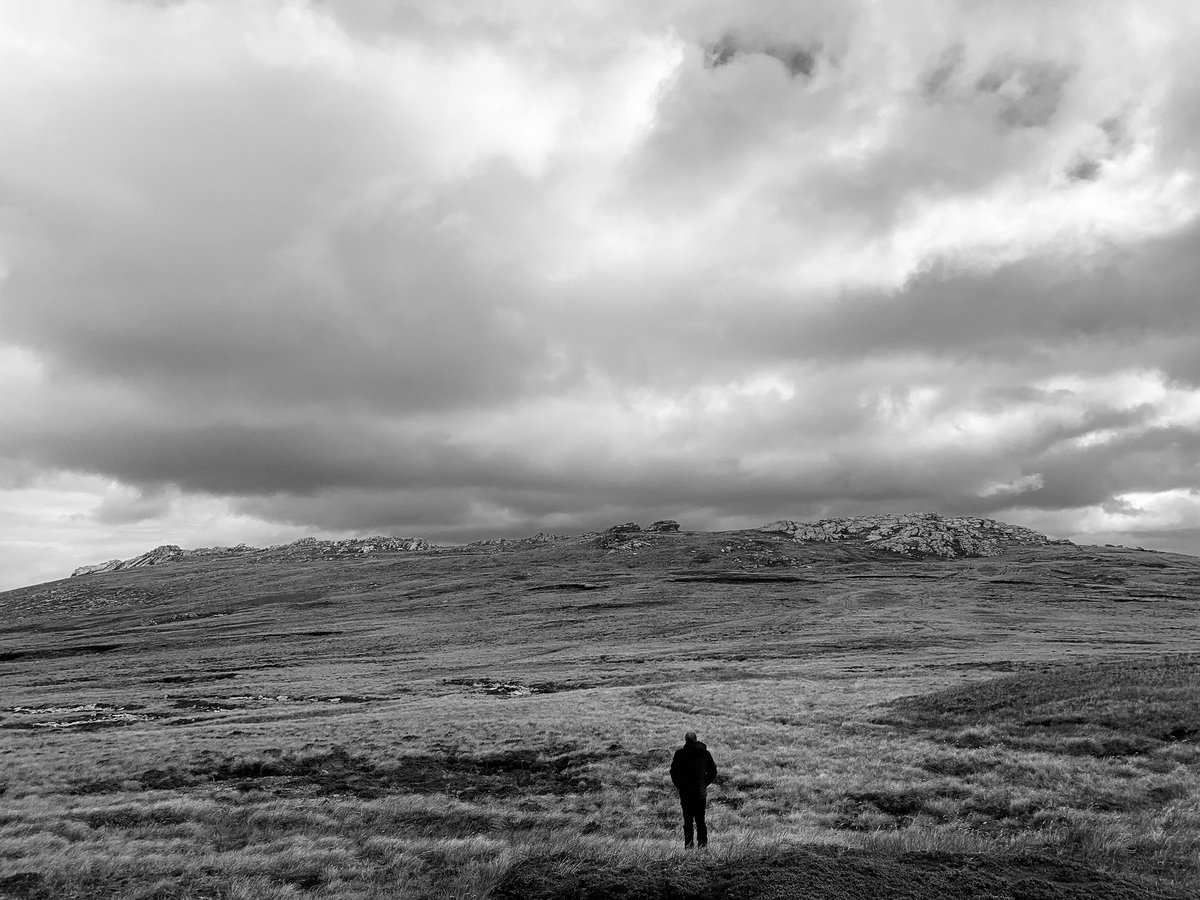 ProfTonyPollard's tweet photo. A very productive day working on @Mapping1982 which included humbling conversation with a veteran of Tumbledown. It’s my privilege to count him as a colleague and a friend but aware of how difficult this time of year is for veterans of 1982. @DigWaterloo @WarDiaryF82 https://t.co/NhCCTUyfHY