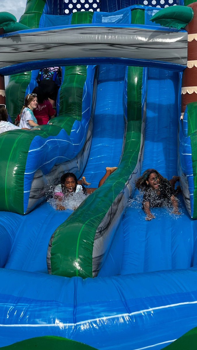 We had a blast celebrating our LAST DAY OF SCHOOL! Our middle and upper school students had an exciting morning of Field Day, and our lower school students enjoyed class parties. We hope everyone has a fun and safe summer! See you all back August 9! #LastDayofSchool #SummerBreak