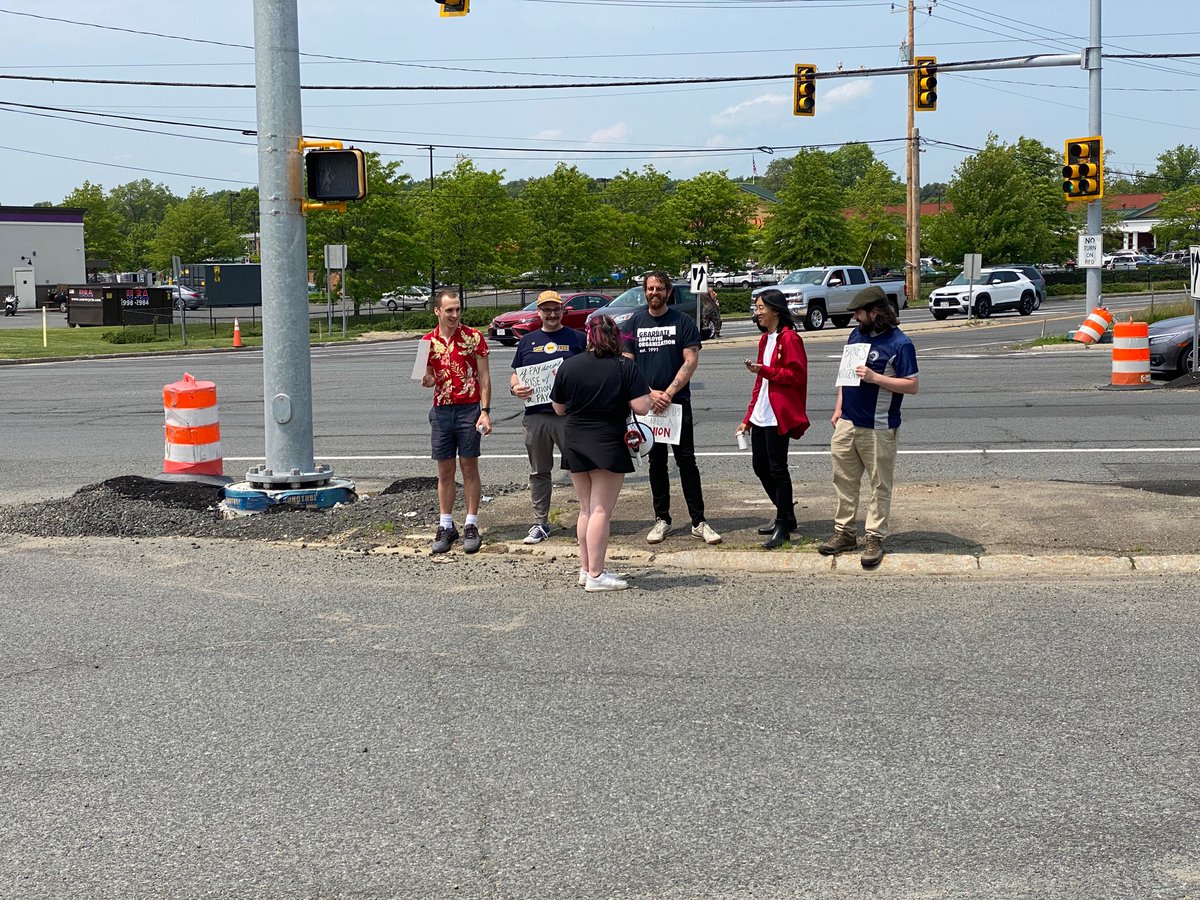 Barnes and Noble workers unionizing <a href="/bnhadleyunion/">Barnes & Noble Hadley Union</a> in Hadley, MA, held a rally today ahead of their NLRB election tomorrow. 

We’ll be covering tomorrow’s vote <a href="/the_shoestring/">The Shoestring</a>. Stay tuned!