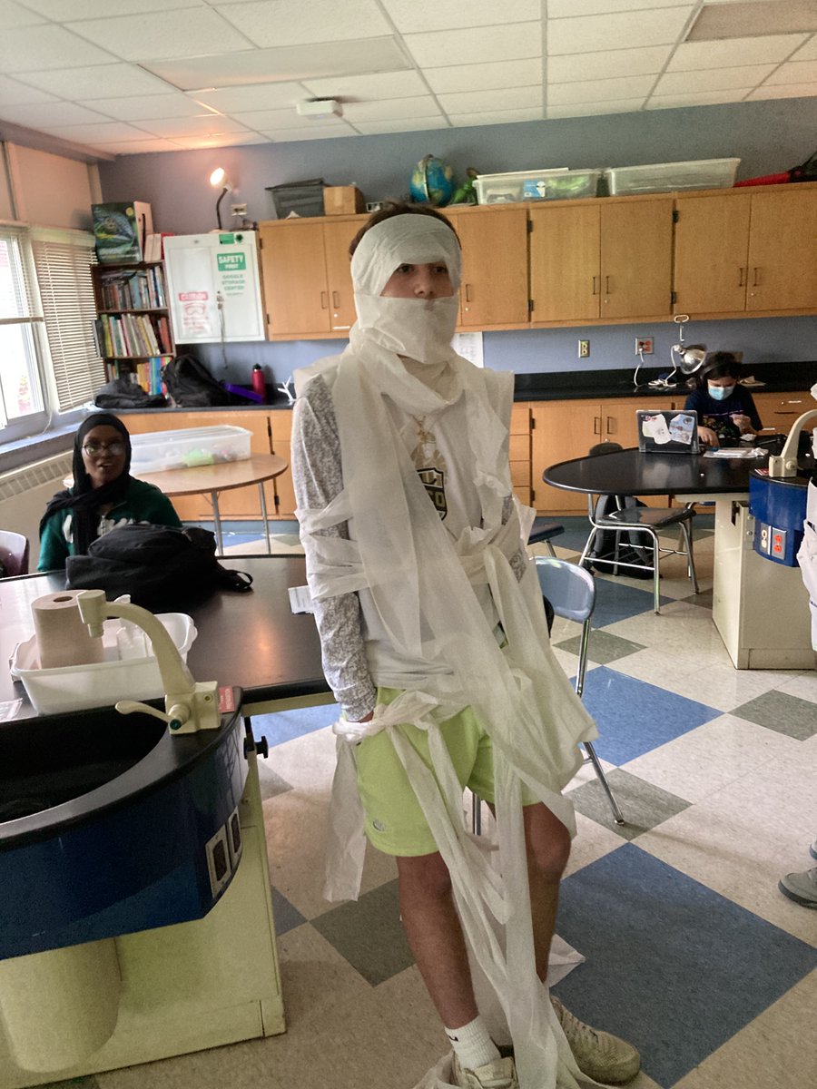 HortzScience's tweet photo. SEL Lesson for May '23 - Fun Games, Minute to win it and more. We LOVED making a Mummy! Mr. H loves the smiles and the efforts to enjoy something different! ARHS @GreeceArcadia @GreeceCentral @GCSDsuper https://t.co/XeVT0mCD5y
