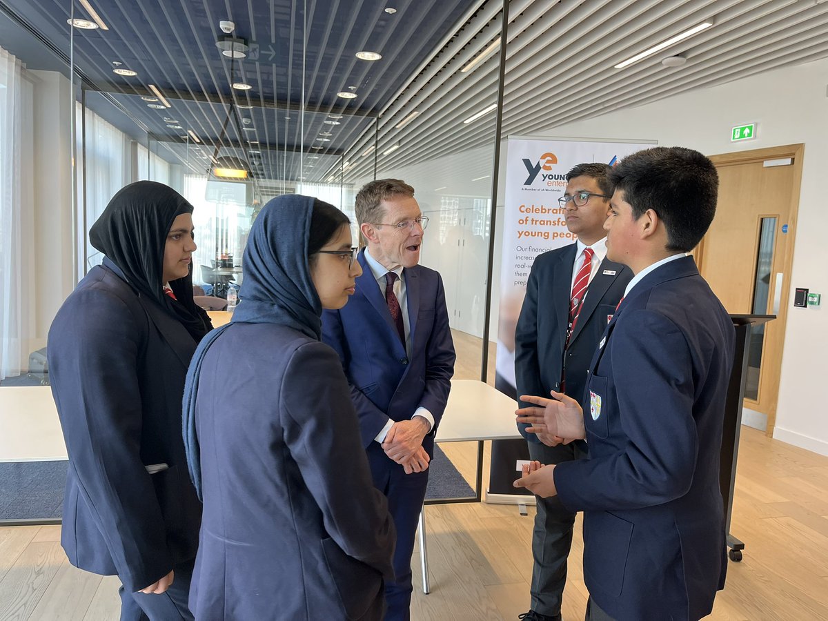 ABIlsley's tweet image. So proud of our students today they were a credit to the school and treated so well. Thank you Young Enterprise in inviting us to your 60th birthday celebrations at HSBC Birmingham with the Major Andy Street. #ye #youngenterprise