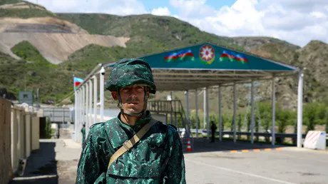 GuerreUkraineRu's tweet image. L&apos;Arménie prête à reconnaître la cession du Haut-Karabagh à l&apos;Azerbaïdjan, sous conditions

Erevan reconnaît l&apos;intégrité territoriale de l&apos;Azerbaïdjan, qui comprend le Haut-Karabagh, à condition que la sécurité de sa population arménienne soit assurée, a …