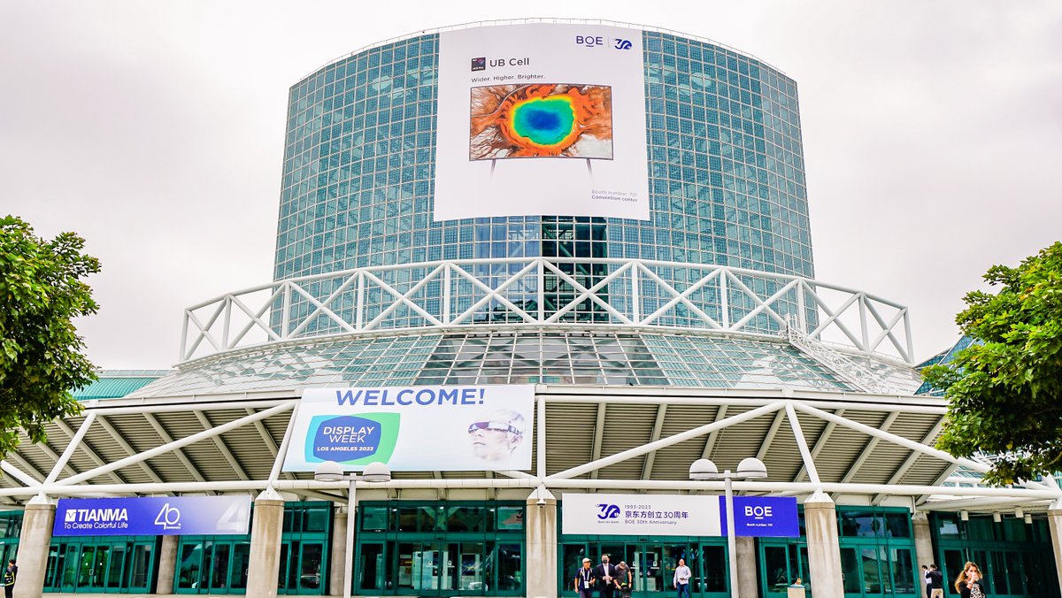 XinhuaNetNA's tweet image. #SIDDisplayWeek2023 opened in Los Angeles on May 23rd. From AR/VR, auto tech, OLED, micro-OLED and microdisplays to wearables, digital signage and ePaper – and everything in between– Display Week offers sights and sounds of what’s new and what’s next.