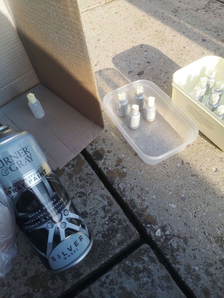 scitechbeck's tweet image. Spending a bit of time in the garden this evening working on my latest #microscale chemistry project