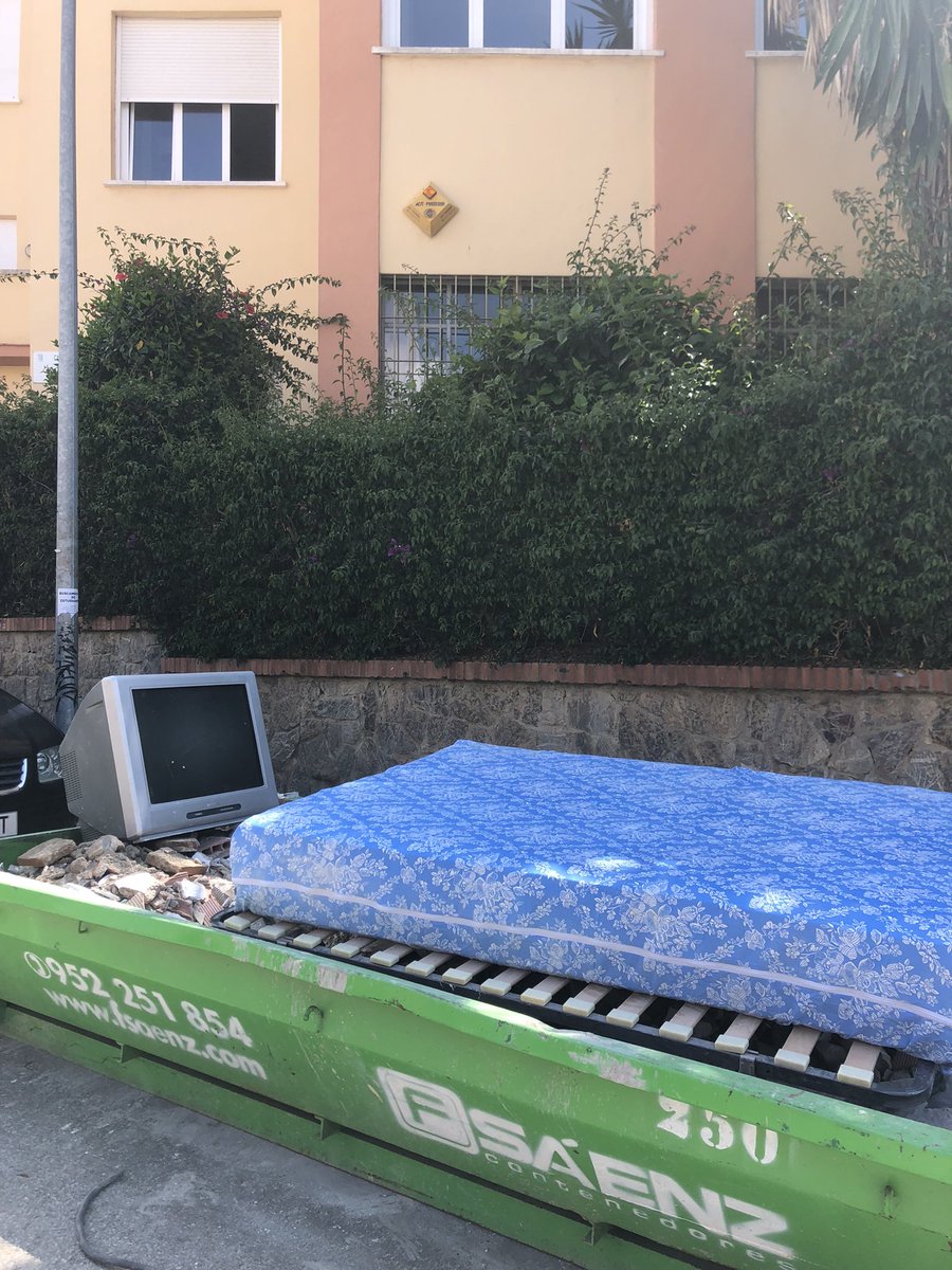 MValsss's tweet photo. encontré!!!! y solo 560 al mes sin gastos🥳🥳🥳 https://t.co/FzWzYq3r9r