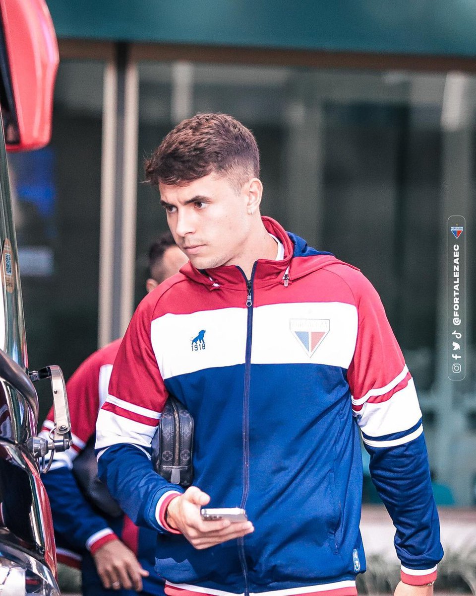 Dia de jogo! ⚽️

Na liderança isolada do Grupo H da <a href="/SudamericanaBR/">CONMEBOL Sudamericana</a>, o <a href="/FortalezaEC/">Fortaleza Esporte Clube 🦁</a>, de Vinicius Zanocelo, encara o San Lorenzo em busca da classificação antecipada à segunda fase do torneio continental.
 
Vamos, Vini! 🦁 

📸: Divulgação/Fortaleza 

#Futpress #DentroeForaDoJogo