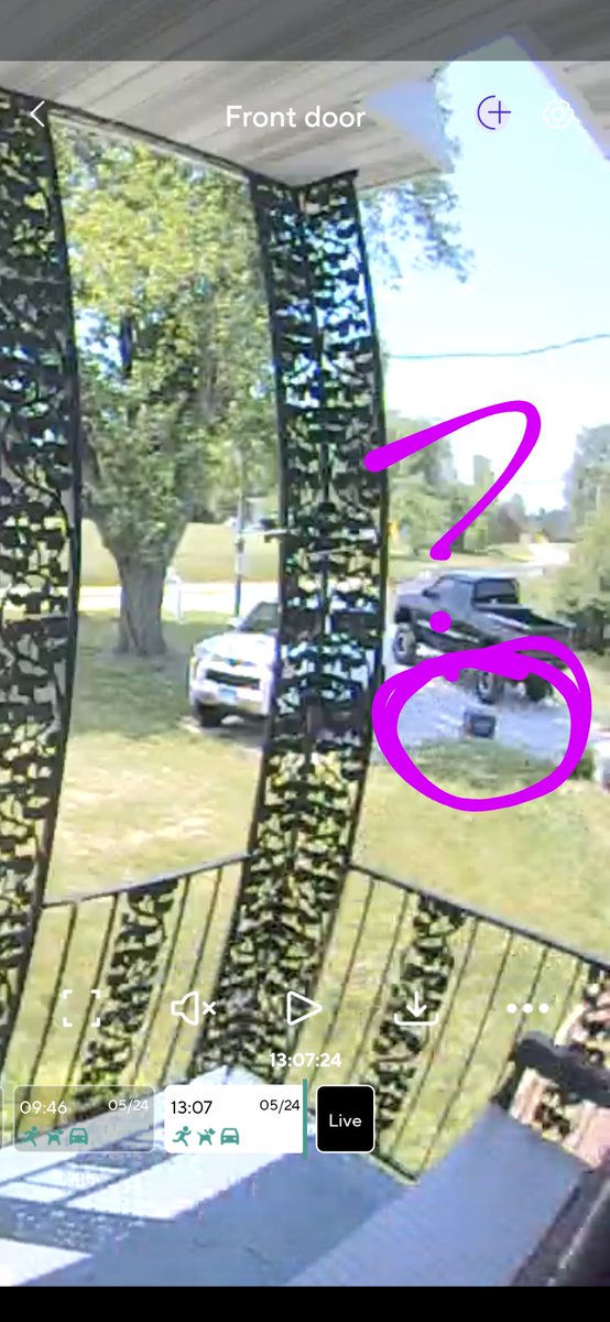 kyleknighted's tweet image. My @FedEx delivery driver is so lazy they just tossed my @Chewy box off their truck into my driveway and drove away. And FedEx site just says it's down so can't even complain.