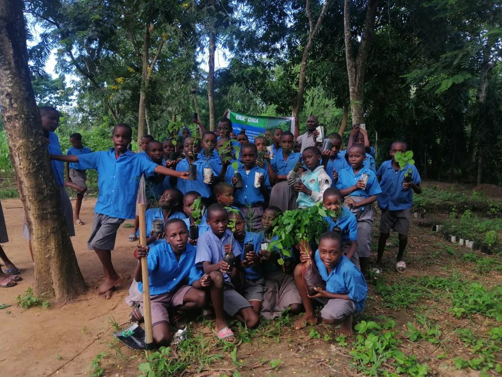 The only way to conserve biodiversity and fight climate change is by increasing forest cover. Today <a href="/eracoma_consult/">ERACOMA</a> team distributed 200 Seedlings  each to Mtepeni and Matandale Primary school in Kilifi for our school greening program courtesy of the <a href="/PADI/">PADI</a> Foundation.