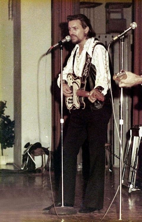 Happy #WaylonWednesday Everyone!