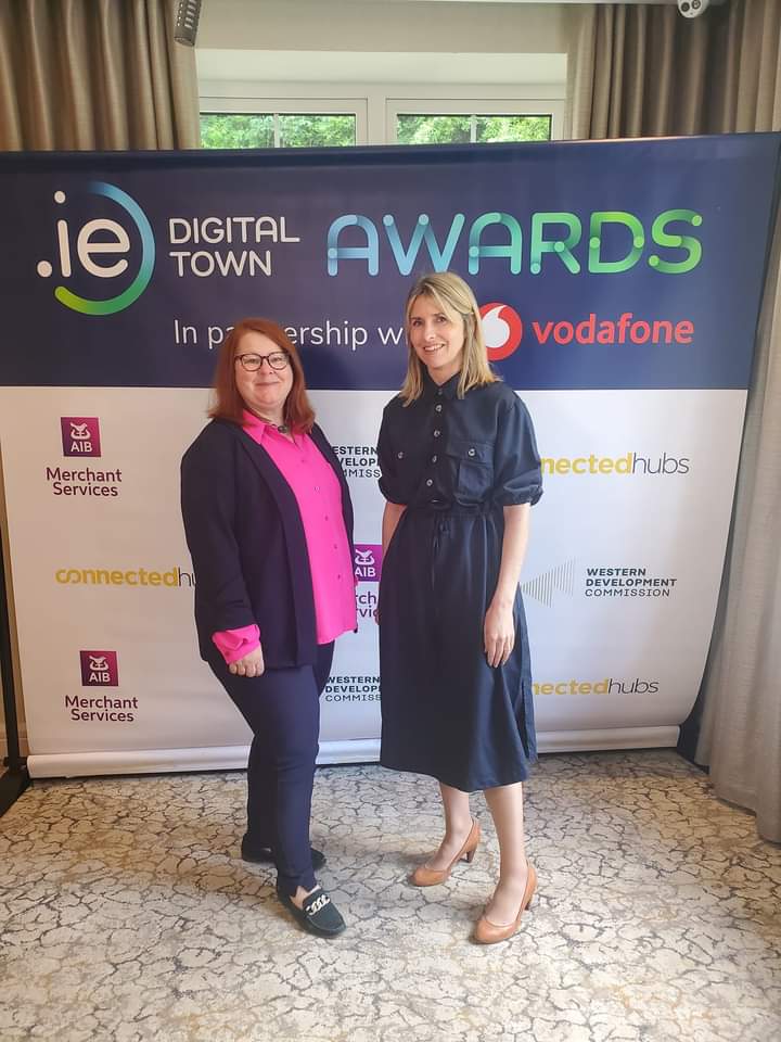 Delighted to be in Athlone today at the #DigitalTownAwards 2023.