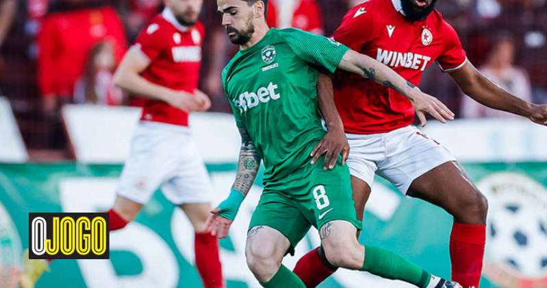 Claude Gonçalves ganha a taça da Bulgária pelo Ludogorets dlvr.it/SpYvNw
