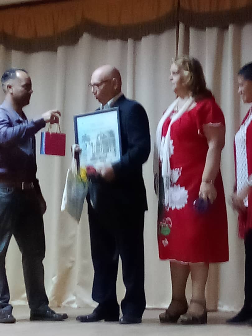 ✔️|| Hoy se le hizo entrega oficial del Premio Nacional de Pedagogía al Dr. C Ramón Vidal Pla López en nuestra  <a href="/UNICACu/">Universidad de Ciego de Ávila</a>
👏Muchas felicidades ‼️
#45CreandoConCoencia
#45Impactando
#LatirAvileño
#GuerrerosDeLaUNICA