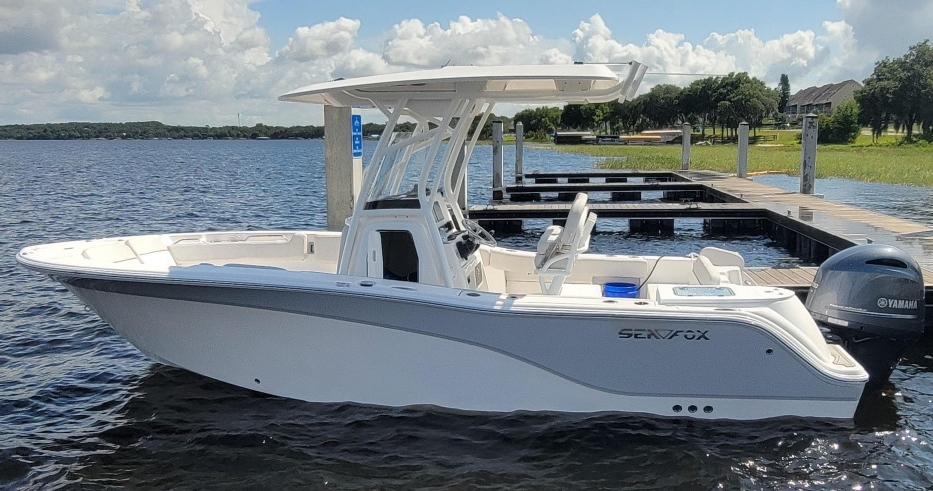 2022 Sea Fox 228 Commander For Sale: 

* Comes fully equipped for #fishing, including #trollinglures and bait nets.
* Features installed #Gemlux outriggers and bow/stern shade.

🔹Price $89,000
🔹Boat Location #Clermont #Florida
〰️〰️⁠
🔗  l8r.it/i1VM
〰️〰️⁠