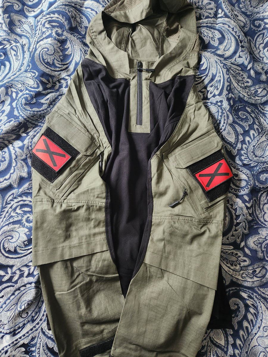 WesleyConnor6's tweet photo. AEM01 summer Combat hoodie from @jeremyzxc123 finally arrived! 

#AEM01TacticalHoodie #TaskForceDoomer https://t.co/VJ5KosMDD6