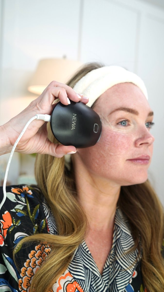 NaturalKaosOG's tweet photo. 🔔AMAZON LIVE: JOIN ME THURSDAY MAY 25th 9am PST | 12pm EST - Full demo NEWA Radio Frequency Device. 20% Off the NEWA during my Amazon Live.
LINK: https://t.co/Ou3wVloZJZ
@NewaBeauty #newa #amazonlive @amazon #radiofrequency #RF #collageninduction https://t.co/Tc4Gj5M9D7