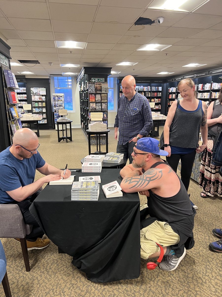 Hetha33865907's tweet photo. Fabulous reading by @wesbrownwriter, super interview by @AdamJFarrer, now time for signing the books! #Breaking Kayfabe https://t.co/gUWeYFDj6B