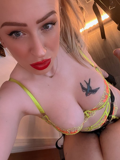A fabulous afternoon celebrating @SlaveG19&rsquo;s birthday.   Royally ruined, filled and milked whilst guzzling<a class="tags" target="_blank" title="On Twitter" href="/?out=eyJ0eXAiOiJKV1QiLCJhbGciOiJIUzUxMiJ9.eyJpYXQiOjE3MjIxMjM4NzQsImlzcyI6InR3cG9ybnN0YXJzLmNvbSIsIm5iZiI6MTcyMjEyMzg3NCwiZXhwIjoxNzUzNjU5ODc0LCJyZWRpcmVjdF91cmwiOiJodHRwczovL3R3aXR0ZXIuY29tL1NsYXZlRzE5In0.QHm7wVNFXJLEloSAXU8yNYJCxylUxe_XHA2fICwYQXKS_Fdh3Sl1UpCOZOTsVMrgTK_pwoSsxDy1mHwdcym9sA">@SlaveG19</a>