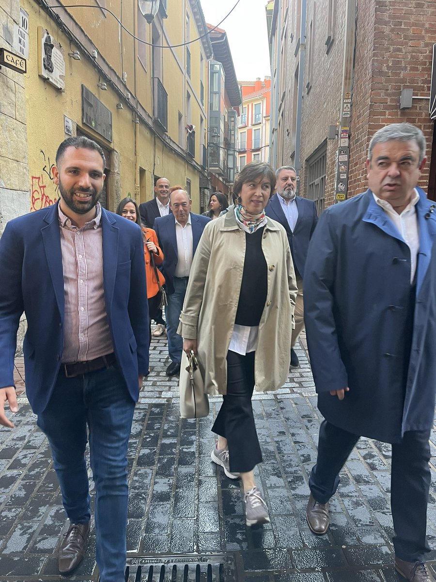 La8 LEÓN tweet media