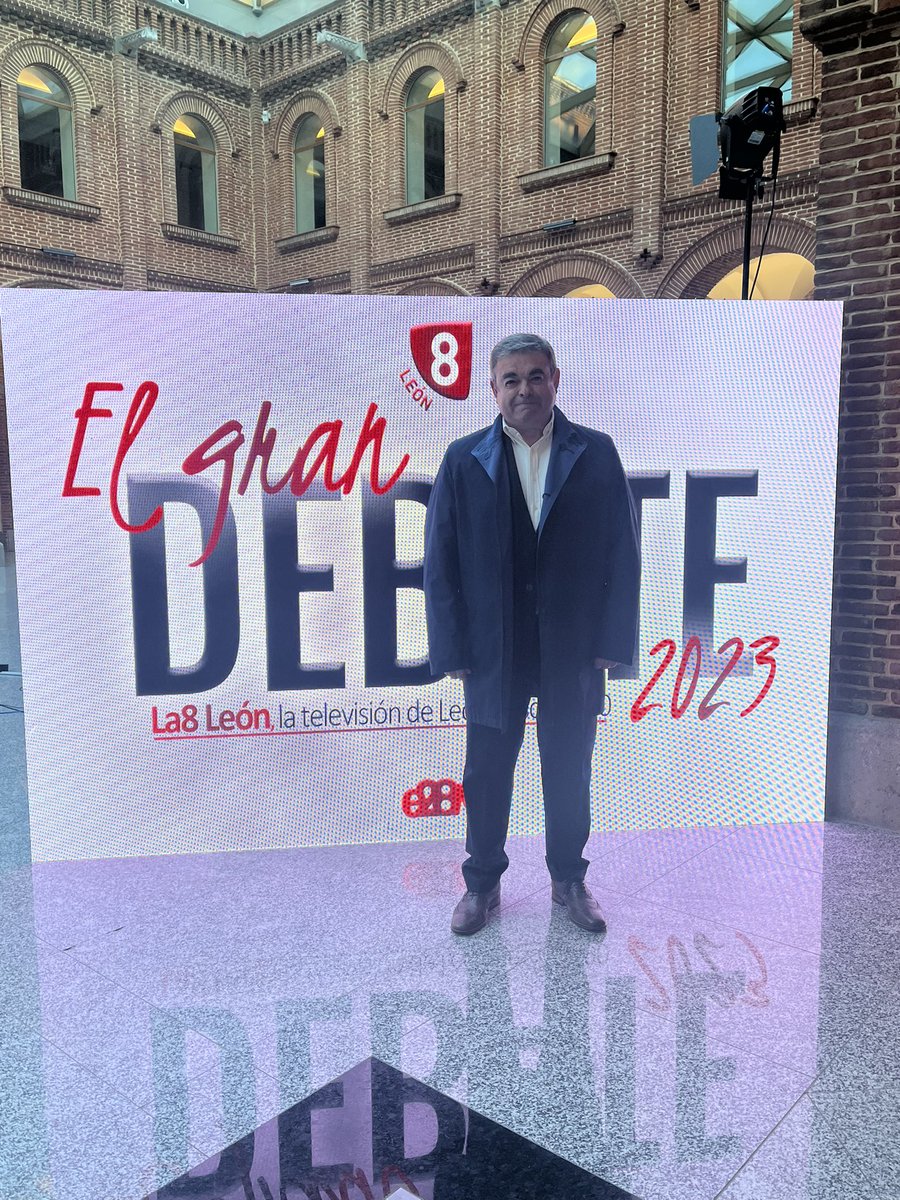 La8 LEÓN tweet media