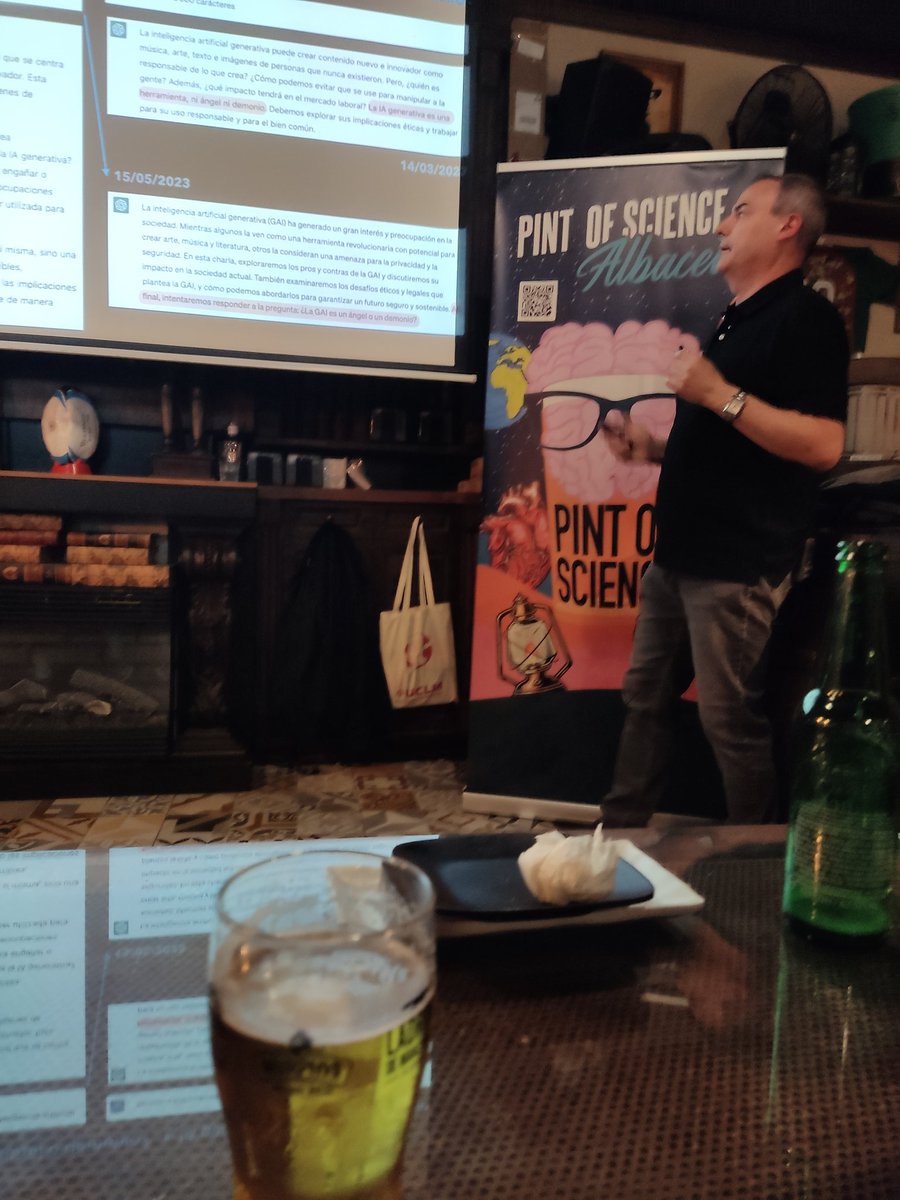 Fran_Jareno's tweet image. Última ponencia del festival @pintofscienceES #Pint23ALB #Pint23ES con #JoseAntonioGamez hablando sobre IA, ¿Ángel o Demonio?
@esiiab @UCLMdivulga @uclm_es 
@ivarea @najera2000 @ana__escribano @CEstefaniaC @CarmenM_Leon