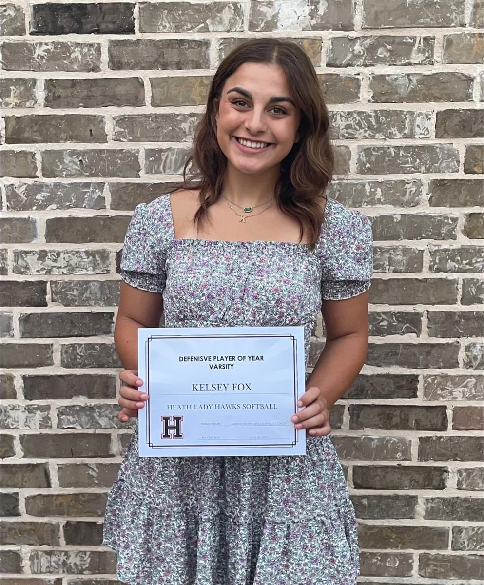 In honor of graduation week. We give you our beautiful &amp; talented seniors 👩🏼‍🎓

Up first: <a href="/bombersKFox/">Kelsey Fox</a>