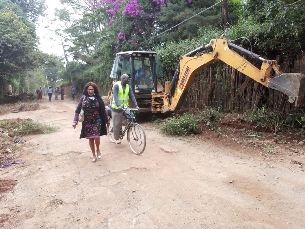 SakajaJohnson's tweet photo. Before....and after...

Kilungu Rd. 

Step by Step. 

Lazima iwork https://t.co/0irN6b0bqY