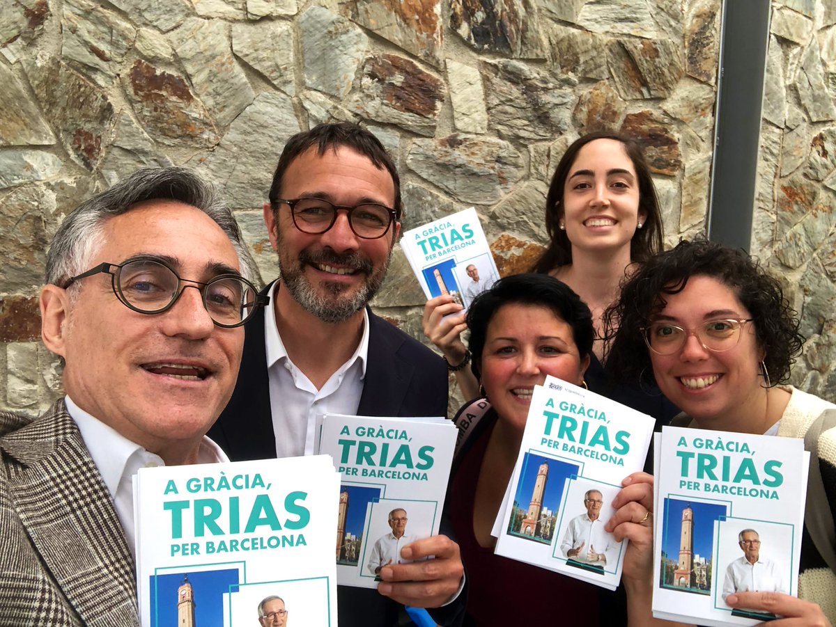 smanzano321's tweet photo. El Coll i Vallcarca, 2 barris del Nord de Gracia on la política de proximitat suma, gran equipàs el de Gracia!!
Vols sumar?? Doncs @TriasperBCN 💚
#VotÚtil ✨ https://t.co/D61MqLPTET