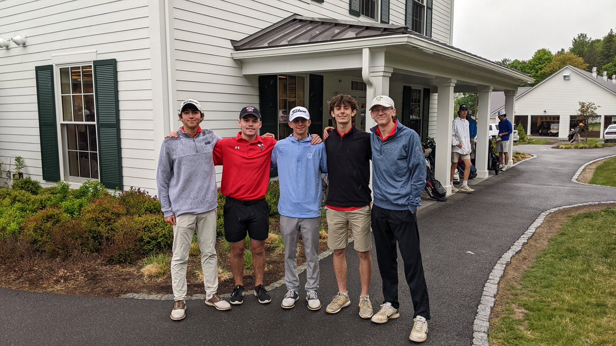 The @Bville_Bees golf team had a cold and windy round on a VERY tough 7 Oaks course today. Nate Macgregor with a 76 to advance to the second round of state qualifiers! #GOBEES @BCSDBEES @Bville_Boys_Lax