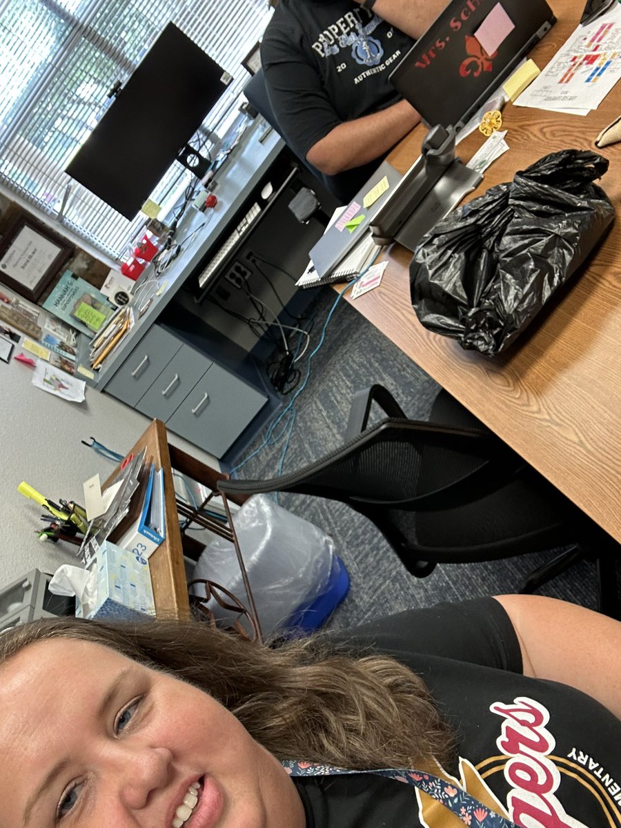 Melinda Elliott tweet media