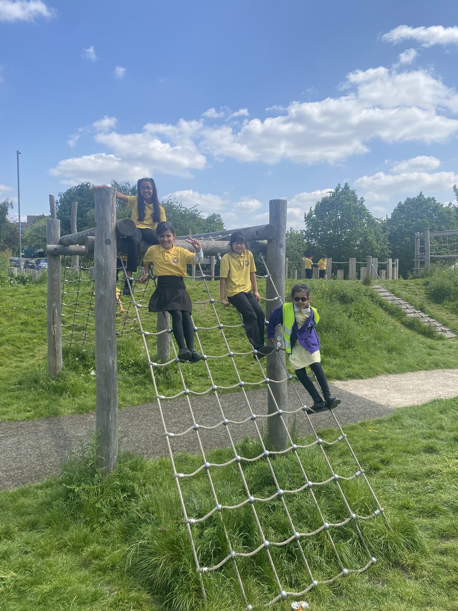 Mrs Pandit (@pandit_mrs) on Twitter photo A well deserved treat for year 3 this afternoon! Celebrating all their fantastic work this half-term ๐๐ผ๐โ๏ธ<a href="/Ms_L_Lai/">Ms Lai</a> <a href="/MissLynchLHS/">Mrs Lynch</a> @MissBanksLHS <a href="/HeadLHS/">Head@LauranceHaines</a> <a href="/LHS_Watford/">Laurance Haines School</a> A well deserved treat for year 3 this afternoon! Celebrating all their fantastic work this half-term ๐๐ผ๐โ๏ธ<a href="/Ms_L_Lai/">Ms Lai</a> <a href="/MissLynchLHS/">Mrs Lynch</a> @MissBanksLHS <a href="/HeadLHS/">Head@LauranceHaines</a> <a href="/LHS_Watford/">Laurance Haines School</a>