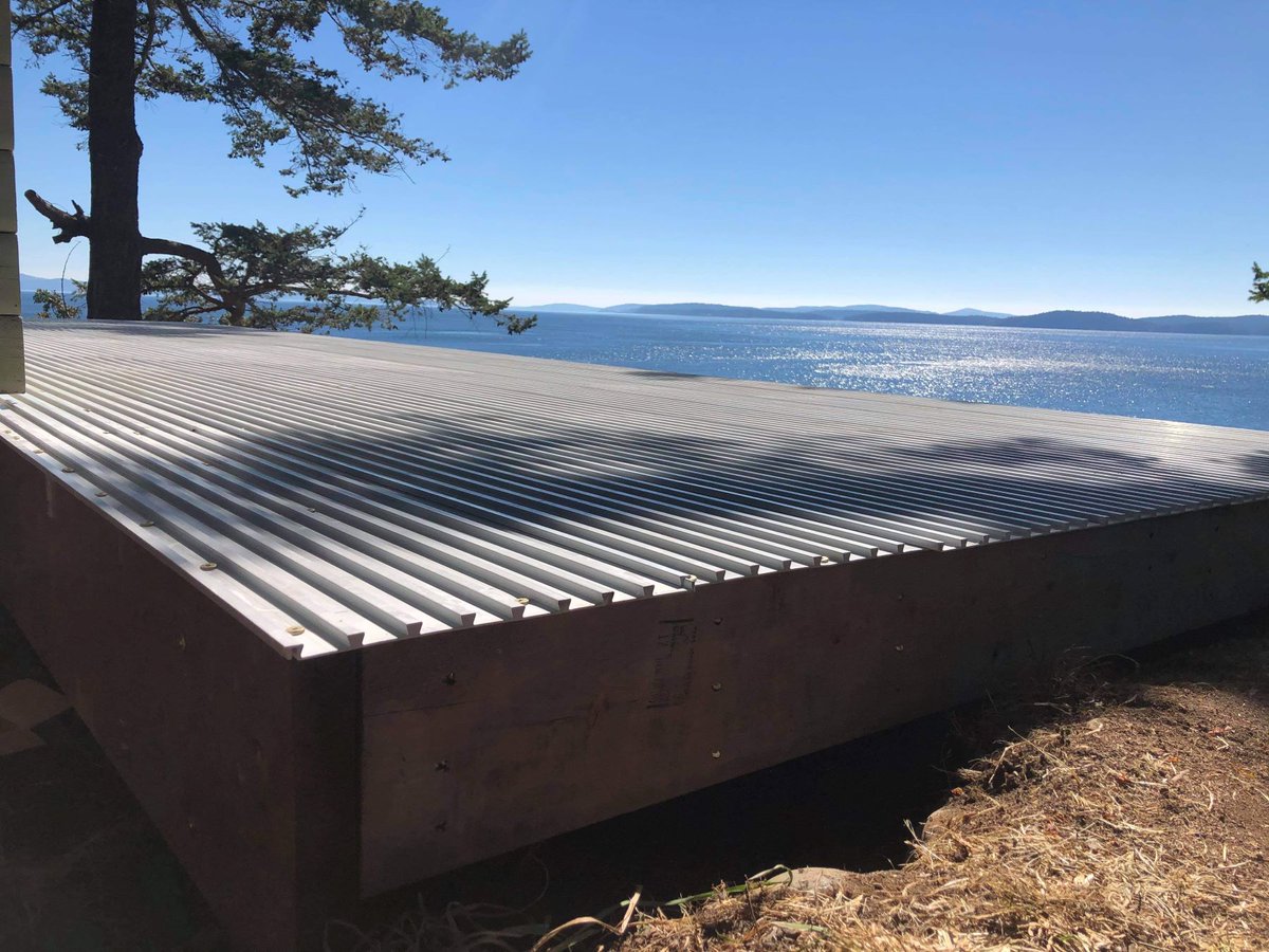 FinPanInc's tweet photo. @WhyTile We couldn't agree more and with TI-ProBoard Structural Underlayment, you can bring the beauty and durability of tile to your deck. https://t.co/v1wrnpGoXL