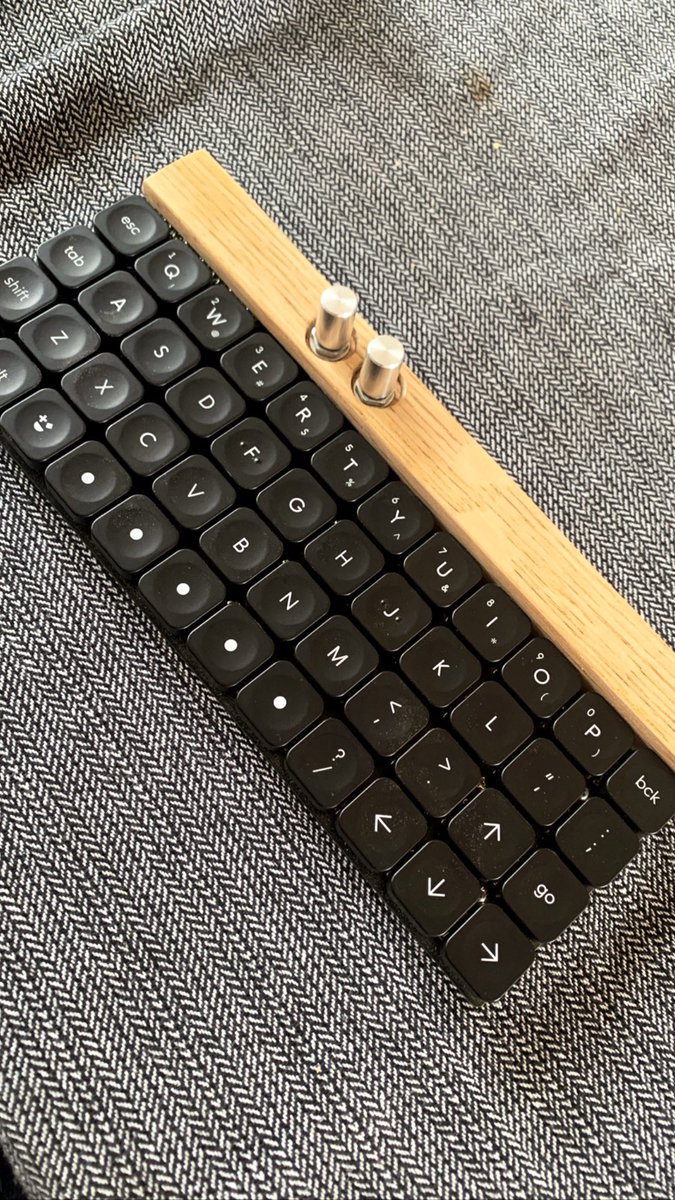 Well knowing <a href="/work_louder/">work louder®</a> is launching their kickstarter tomorrow (and i’ll probably be hitting that pre-order button), I finally got around to making a custom oak faceplate for my tiny ortho thanks to <a href="/jplattel/">Joost Plattel</a>