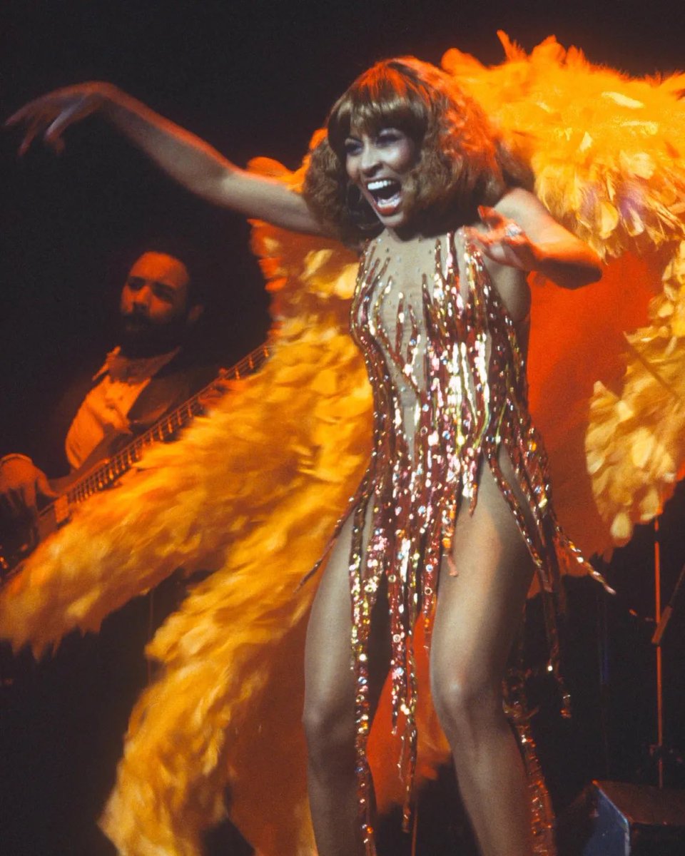 mahogany_mamii's tweet photo. Tina Turner in Bob Mackie✨ https://t.co/bSgx6kdCKN