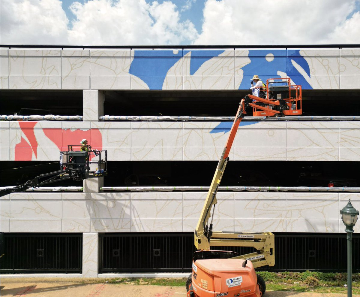 PerimeterConnec's tweet photo. Have you seen what's in the works at Dunwoody MARTA station yet? Check out the two muralists behind our latest beautification project in the Perimeter area, and stay tuned for our grand reveal next week! https://t.co/upptSyz7xJ