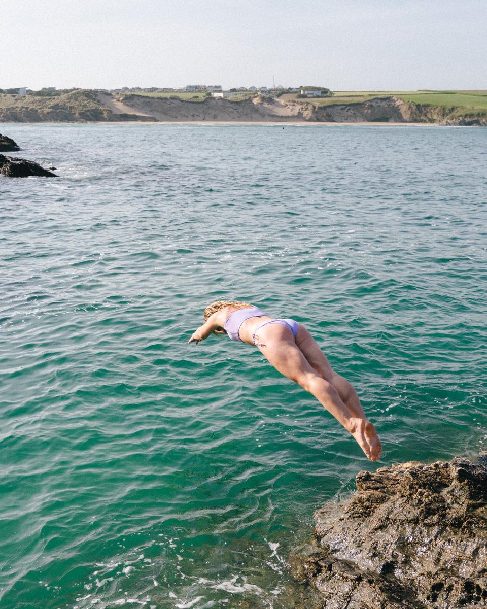 Cheers to this Cornish sunshine ❤️ 

#cornwall #wildswimming