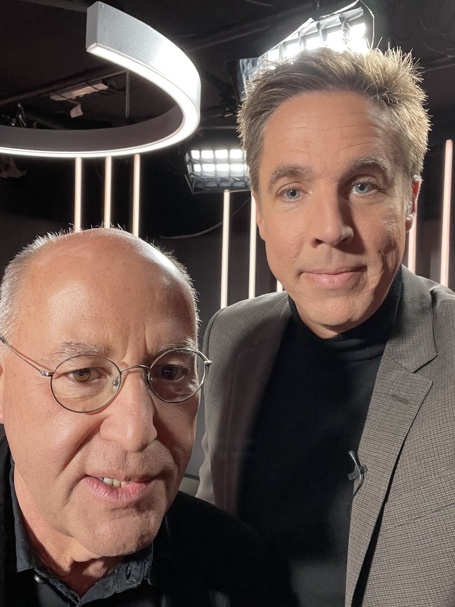 Heute war <a href="/GregorGysi/">Gregor Gysi</a> mein Gast im „Spitzengespräch, der gerade verzweifelt auf das „Chaos“ bei der Linken blickt, seinem politischen Baby. Es war spannendes Gespräch über die SED, die Stasi-Vorwürfe gegen ihn, seine Zeit als kleinster Torwart Deutschlands und als Kettenraucher.