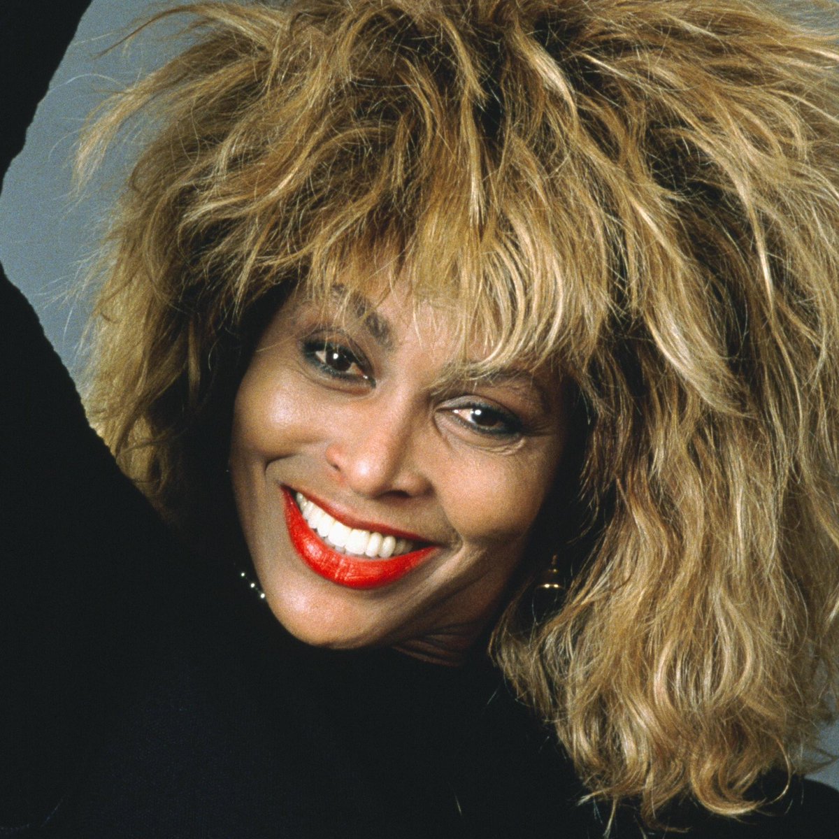 Deeply saddened by the news of the passing of @tinaturner. Another legend of our industry gone 🙏🏾🕊️ #tinaturner