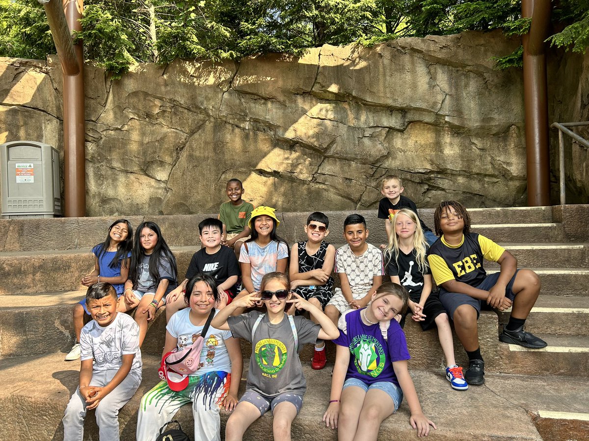 MrsWeaverJCPS's tweet photo. Had a BLAST on our last field trip of the year! @MLEmustangs https://t.co/wu0sKIHksm